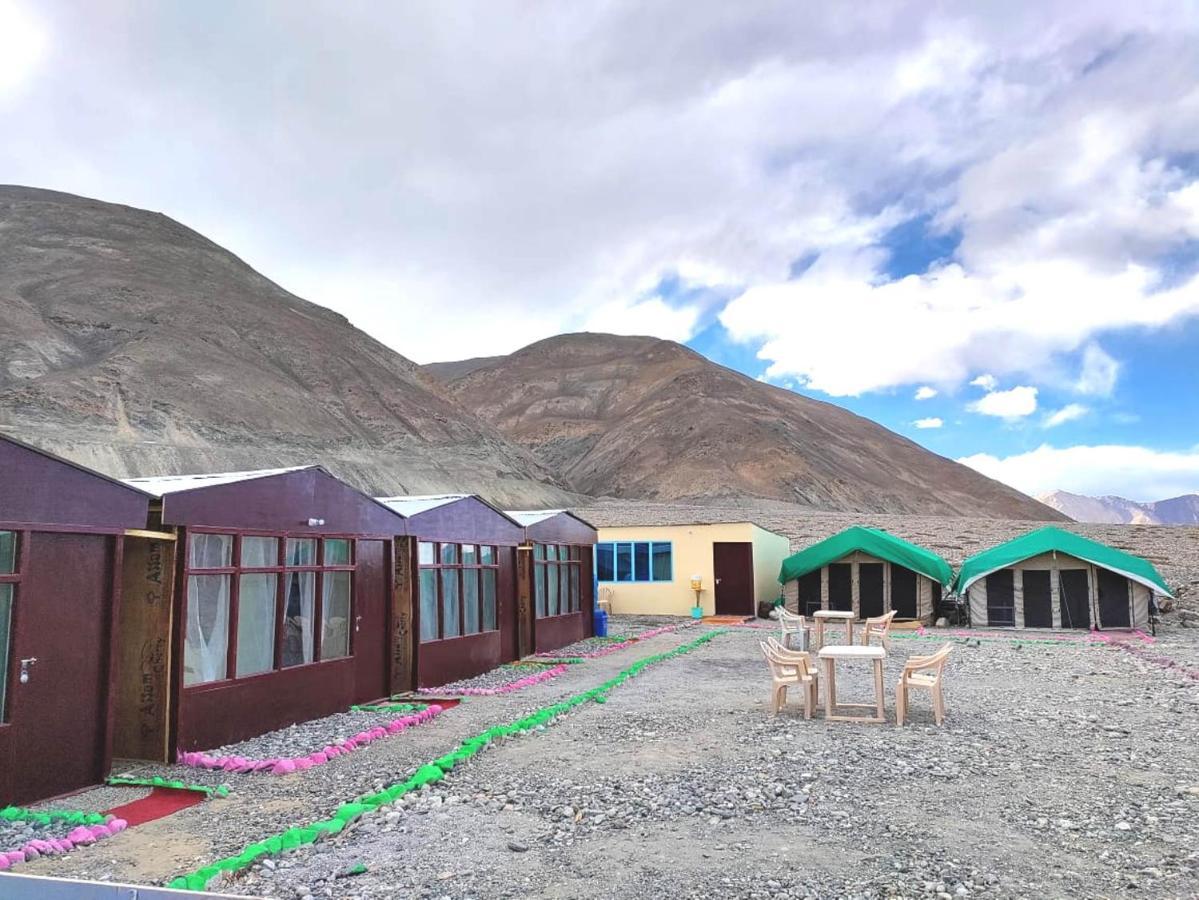 Pangong Delight Camps And Cottages Spangmik Exteriör bild