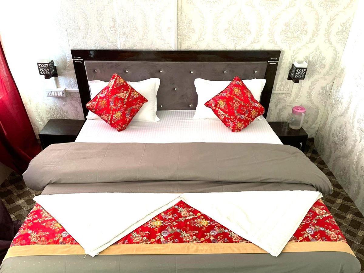 Pangong Delight Camps And Cottages Spangmik Exteriör bild