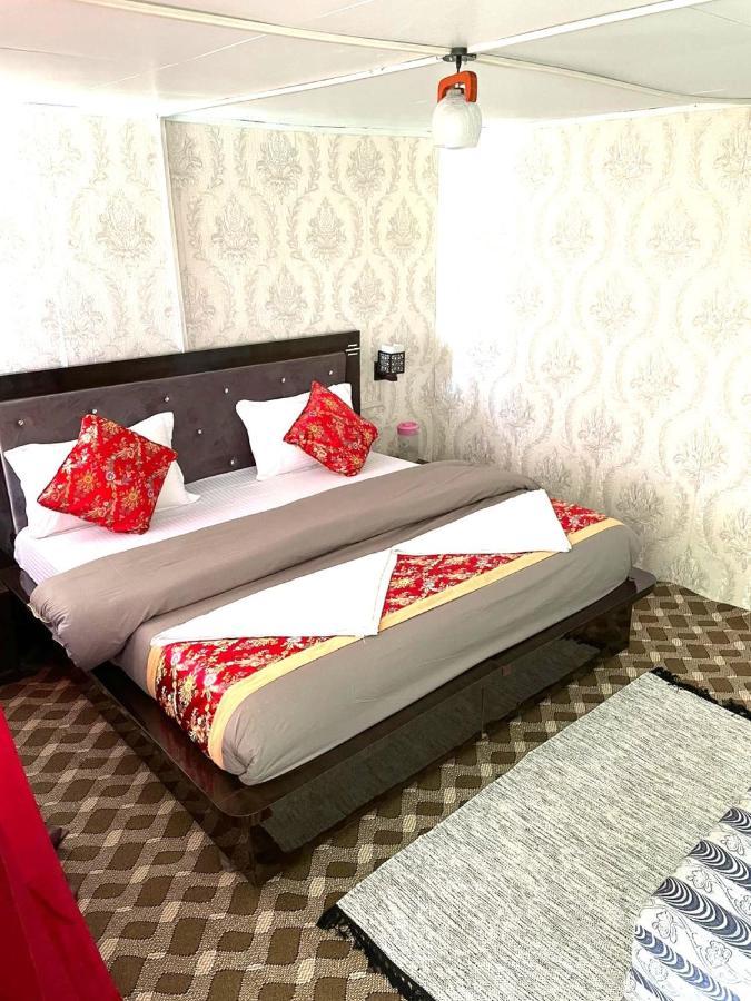 Pangong Delight Camps And Cottages Spangmik Exteriör bild